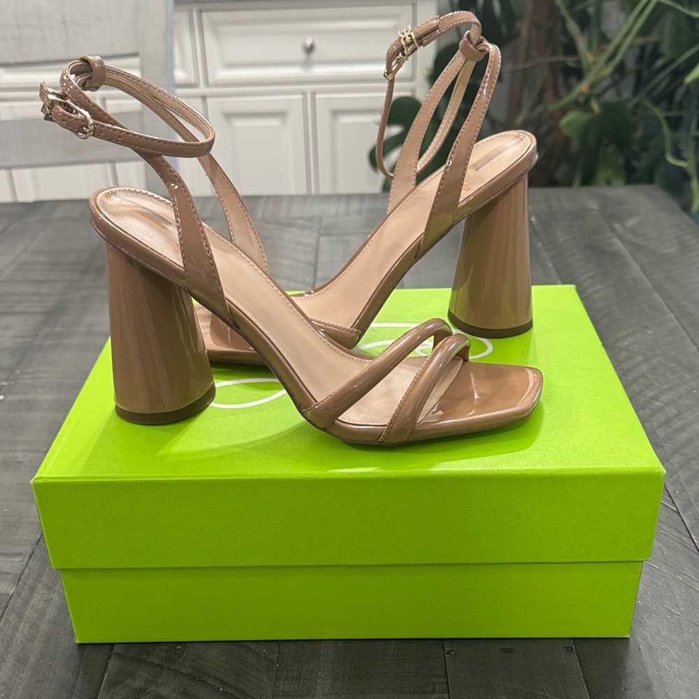 Sam Edelman Nude Patent Block Heel Sandals